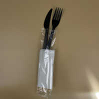 Набор по 1шт: вилка + нож (ЧЁРНЫЕ ПРЕМИУМ) + салфетка (выписывать по 50 наборов) 