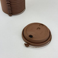 Крышка ПП 90мм с ЗАГЛУШКОЙ 50шт КОРИЧНЕВАЯ