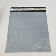 Пакет КУРЬЕРСКИЙ 30х32+4см (50) УП=100шт БЕЛЫЙ с клеевым клапаном БЕЗ КАРМАНА (внутри чёрный) 