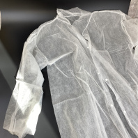 Халат на кнопках БЕЛЫЙ "XXL" УП=10шт 110х140см нетканый материал, без манжет 25г/м2 